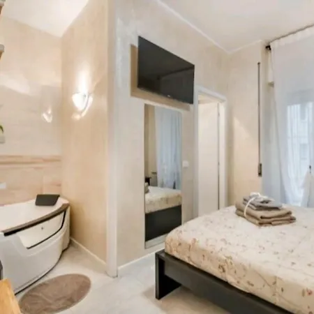 Gold House Otel